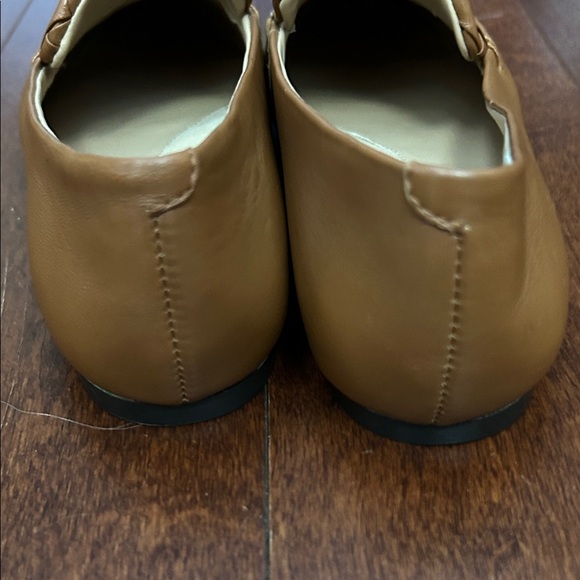 Banana Republic Women’s Woven Leather Soft Loafer in Caramel, Size 6 - Picture 13 of 16